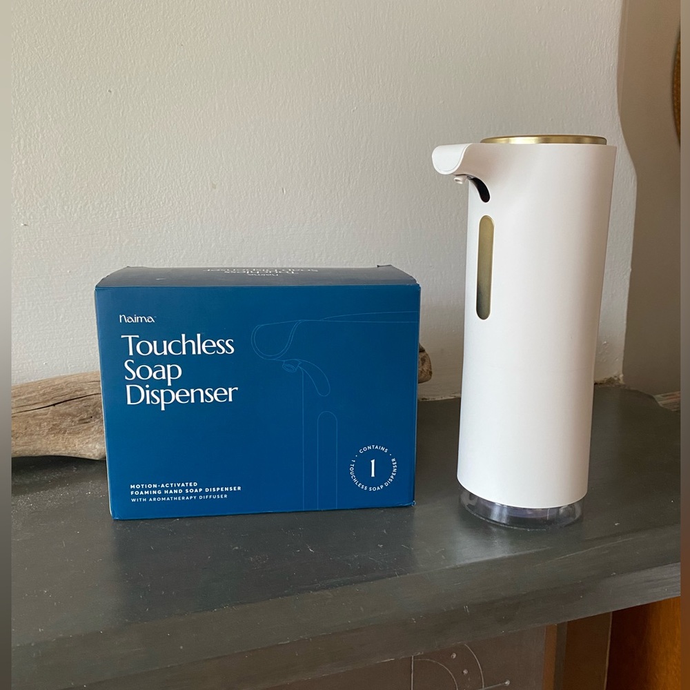 Cleanomic Naima Touchless Soap Dispenser / Aroma Diffuser